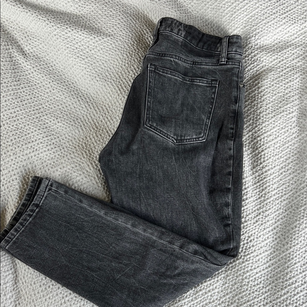 Abercrombie & Fitch black high rise mom jean